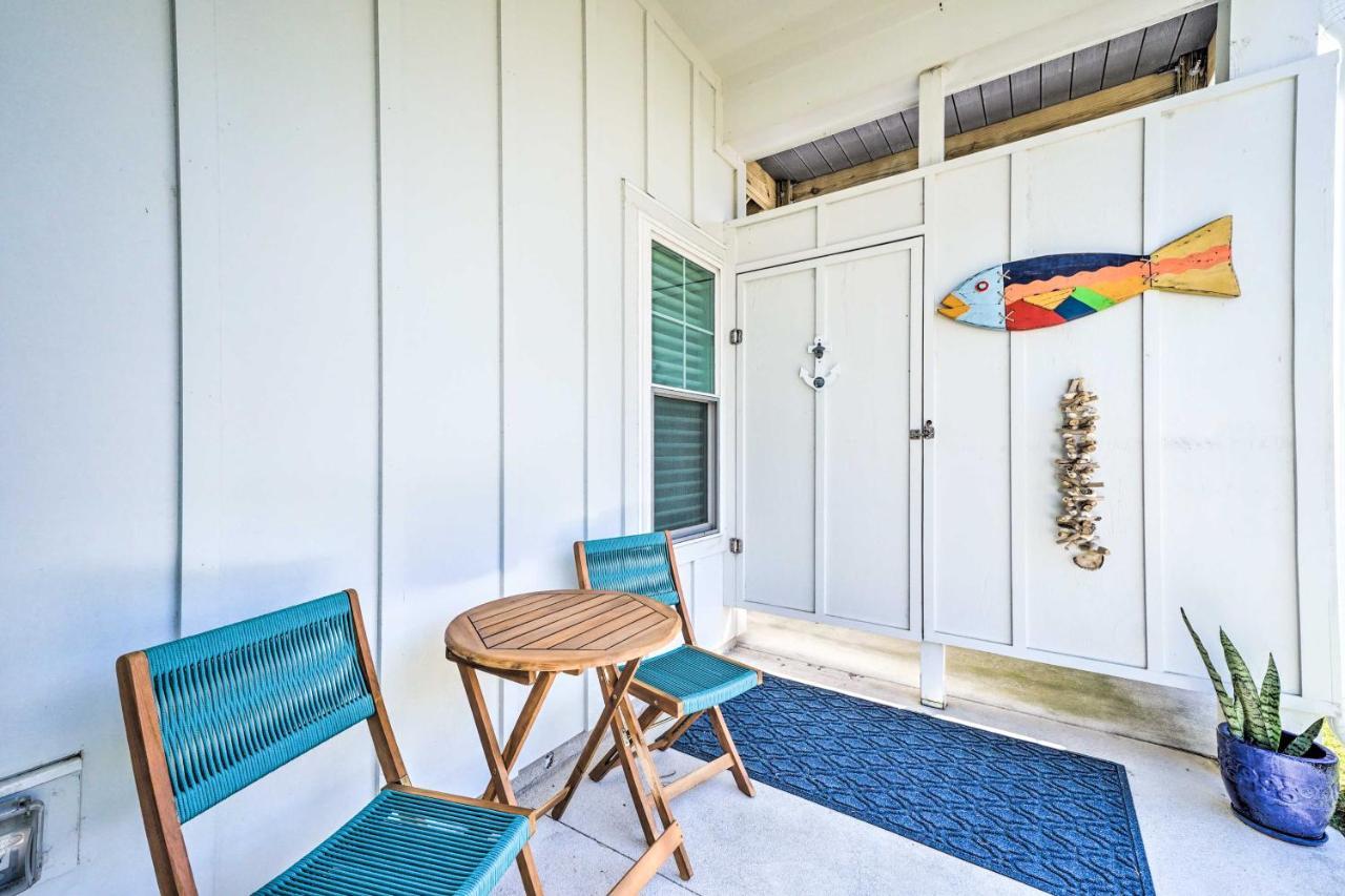 Bright Coastal Abode With Porch And Beach Access! Кароліна-Біч Екстер'єр фото
